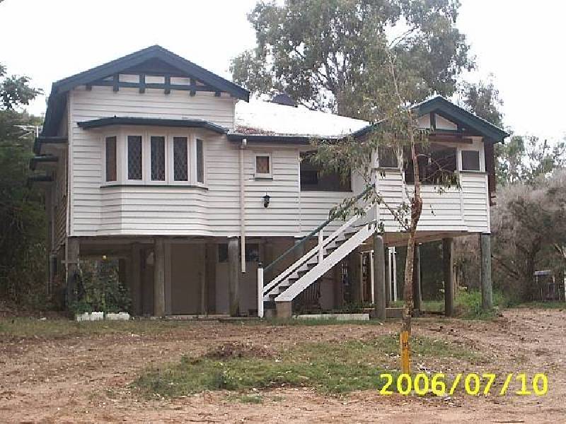 10 Victoria Parade, Coochiemudlo Island QLD 4184