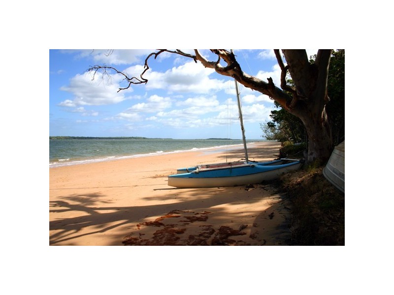 Coochiemudlo Island QLD 4184