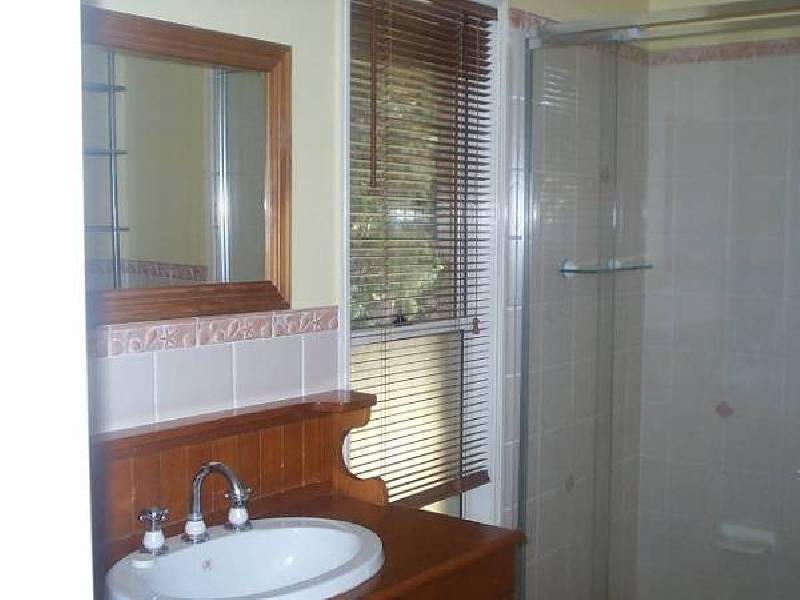16 Erobin Street, Coochiemudlo Island QLD 4184