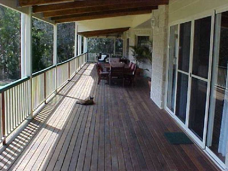 16 Erobin Street, Coochiemudlo Island QLD 4184