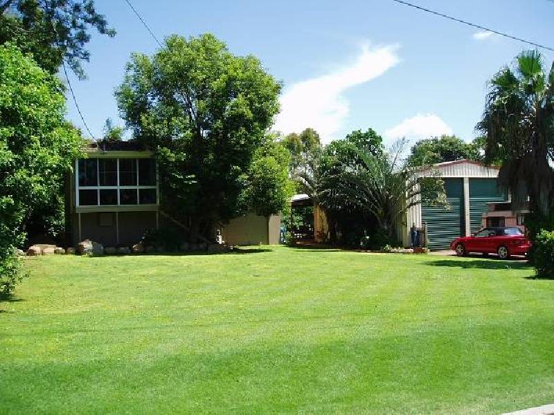 10 Shamrock Street, Ormiston QLD 4160