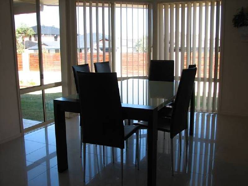 4 Sam Place, Thornlands QLD 4164