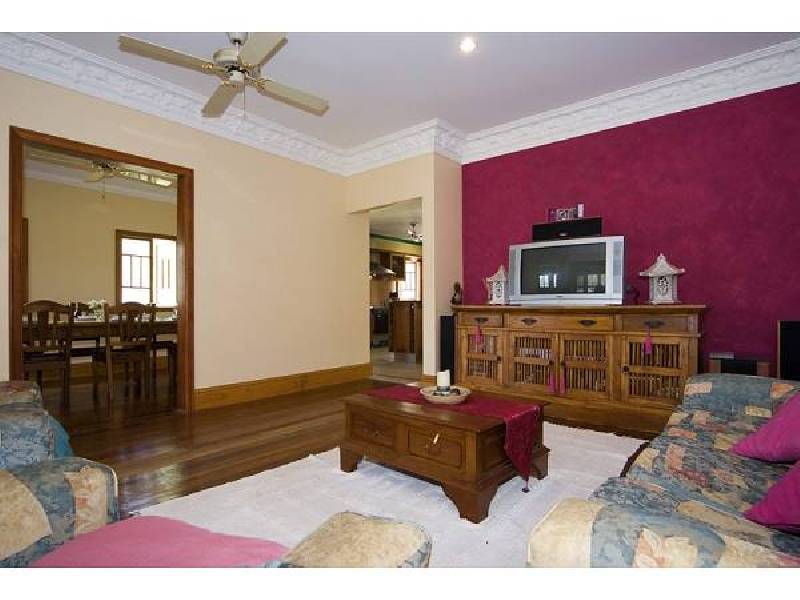 980 New Cleveland Road, Gumdale QLD 4154