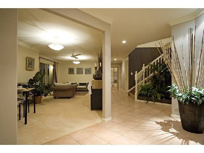 52 Penzance Drive, Redland Bay QLD 4165