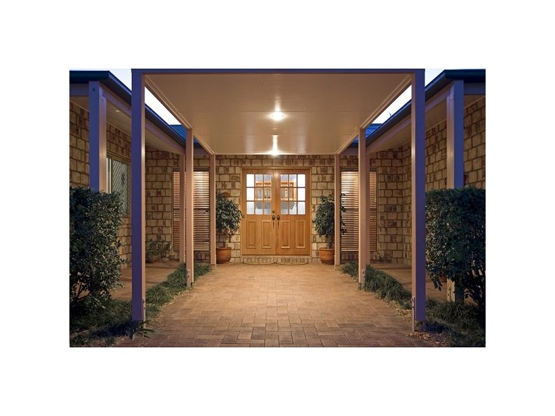 21 Thornton Drive, Thornlands QLD 4164