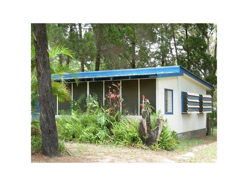 14 Marana Street, Coochiemudlo Island QLD 4184