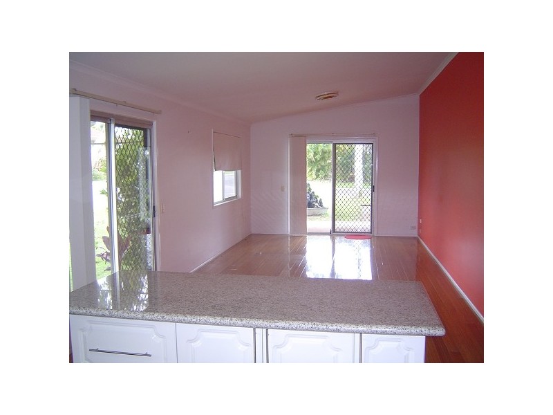 22 Bay Street, Redland Bay QLD 4165