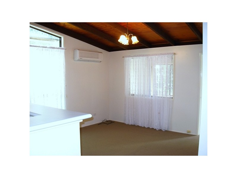 37 Shirley Street, Coochiemudlo Island QLD 4184