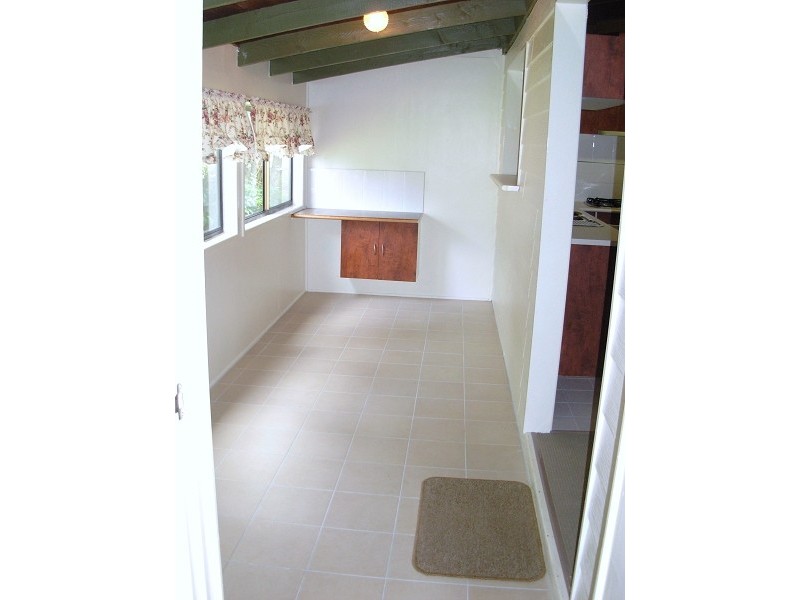 37 Shirley Street, Coochiemudlo Island QLD 4184