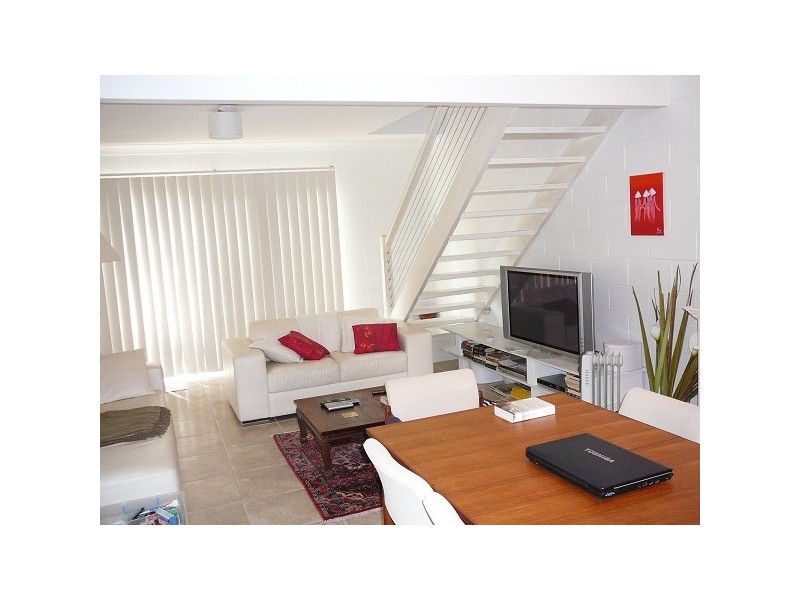 1/221 Middle Street, Cleveland QLD 4163