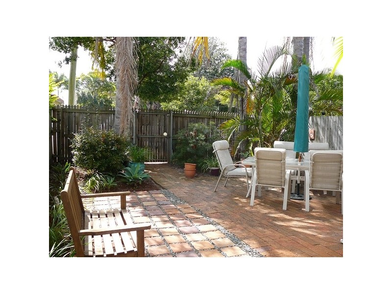 1/221 Middle Street, Cleveland QLD 4163