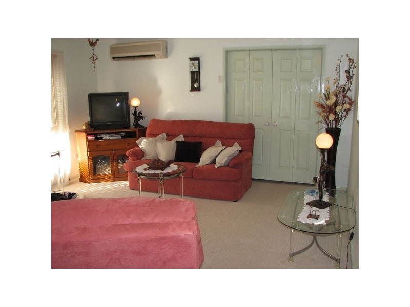 24 Benfer Road, Victoria Point QLD 4165