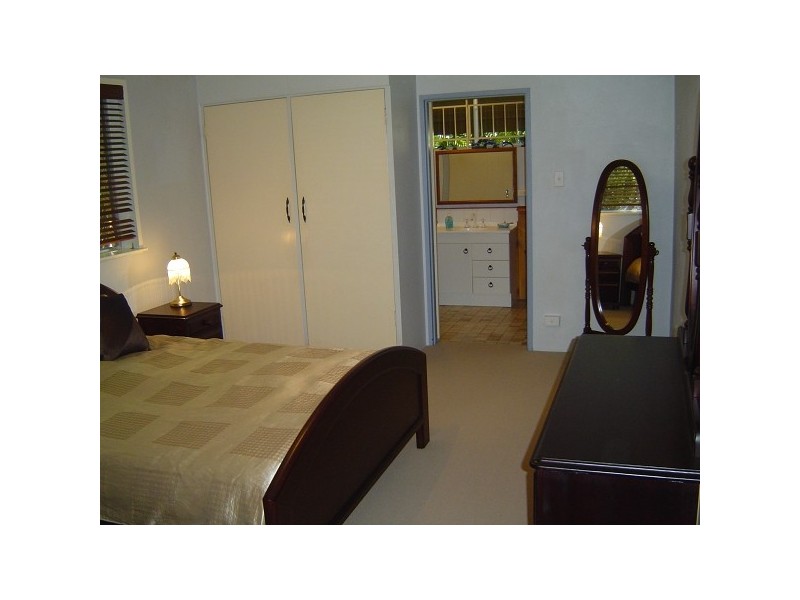 6 Oceanic Street, Wellington Point QLD 4160