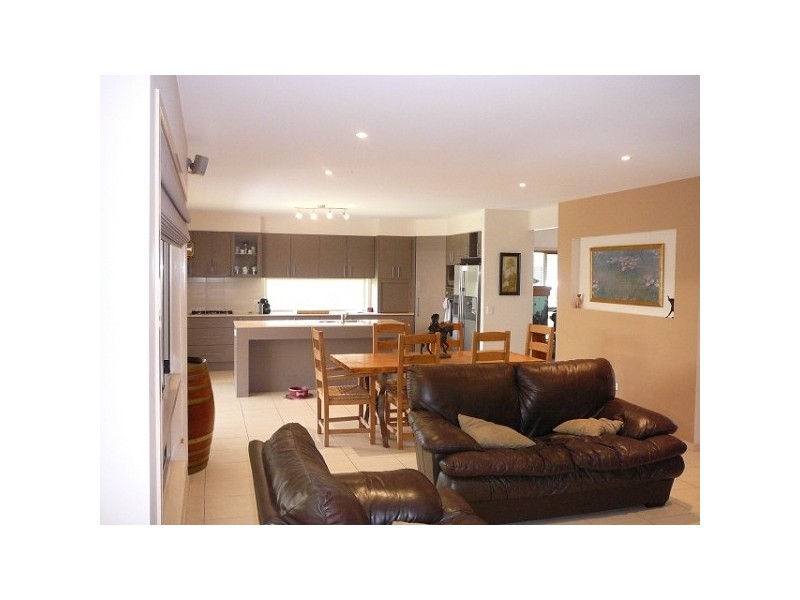 14 Village Drive, Mount Cotton QLD 4165