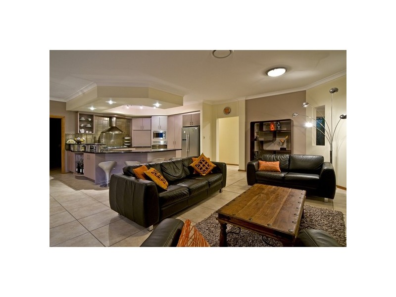 16 Conochie Place, Ormiston QLD 4160