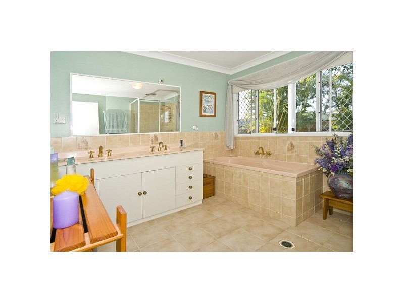 119 Passage Street, Cleveland QLD 4163