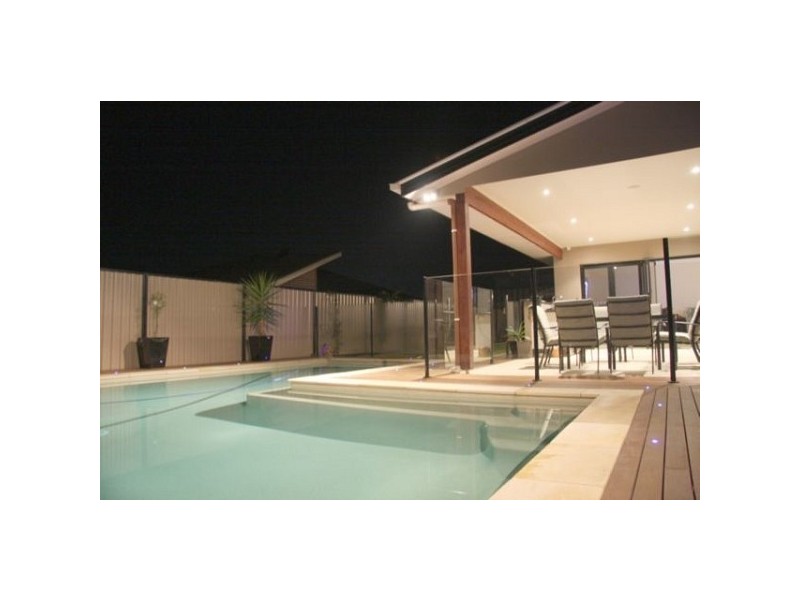 5 Maria Court, Wellington Point QLD 4160