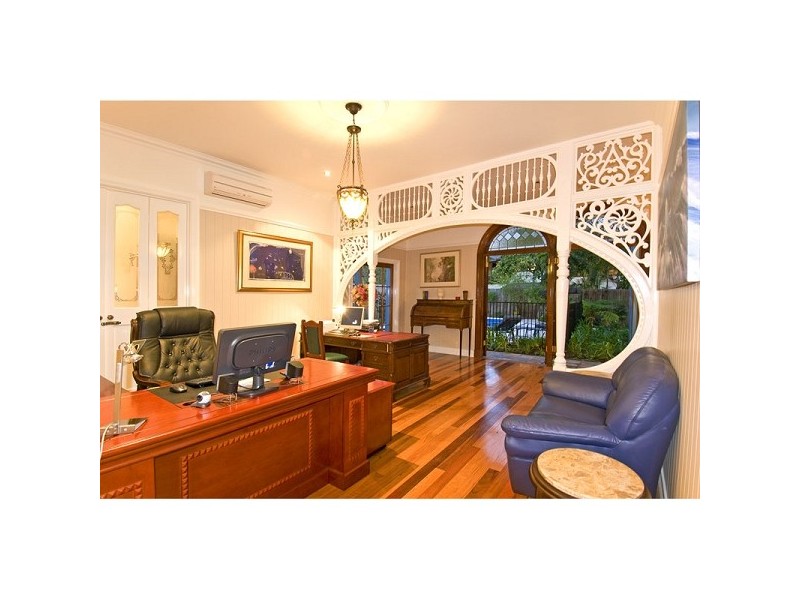 9 Ray Street, Cleveland QLD 4163