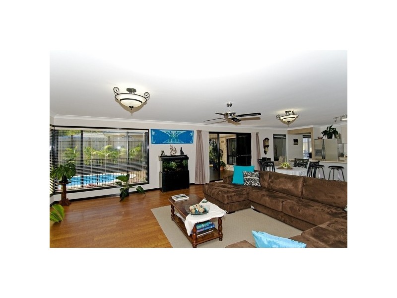 8 Ti Tree Court, Mount Cotton QLD 4165