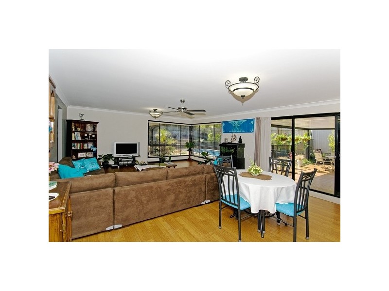 8 Ti Tree Court, Mount Cotton QLD 4165