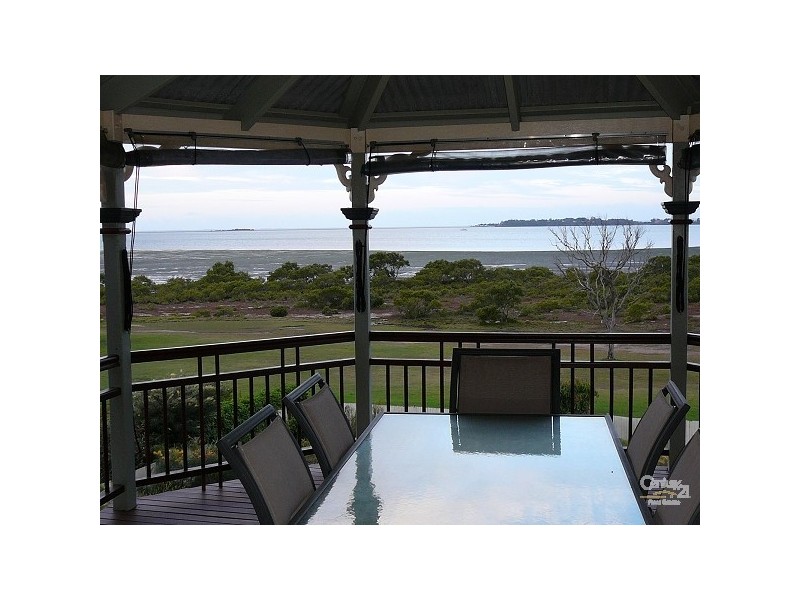 81-83 Mooroondu Rd, Thorneside QLD 4158