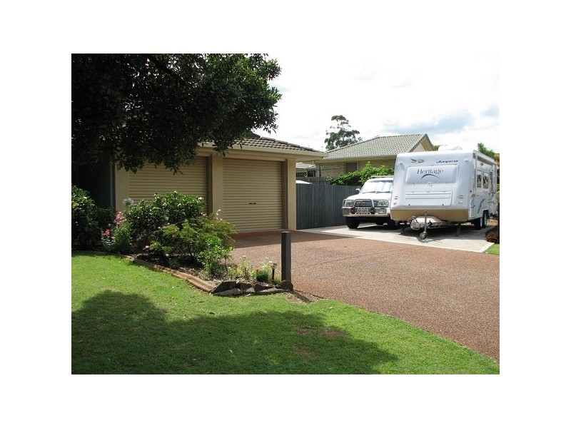 8 Marianne Street, Victoria Point QLD 4165