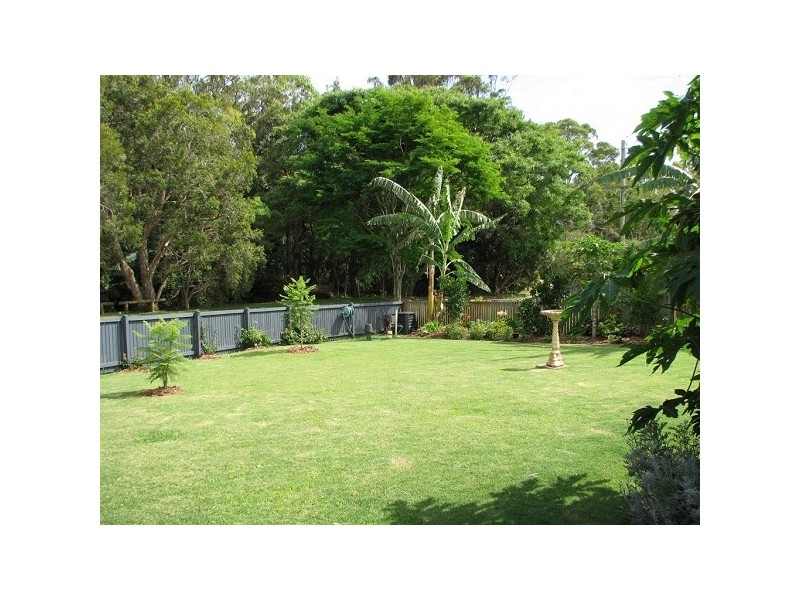 8 Marianne Street, Victoria Point QLD 4165