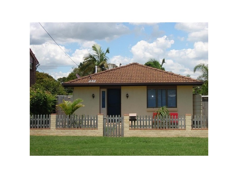 202 James Street, Redland Bay QLD 4165