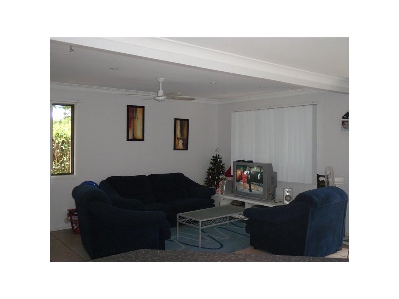 202 James Street, Redland Bay QLD 4165