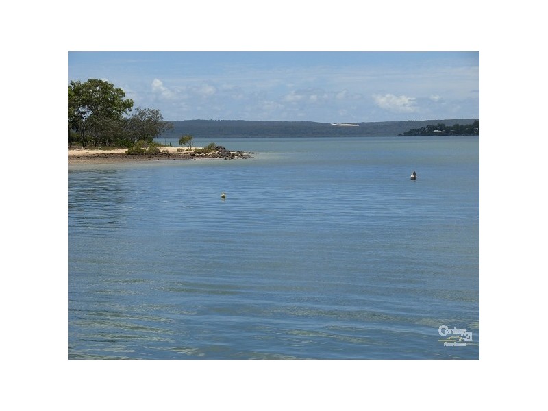 4 Aminya Street, Coochiemudlo Island QLD 4184