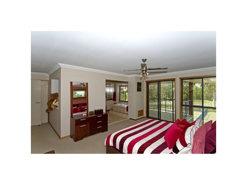 63 Luke Street, Thornlands QLD 4164