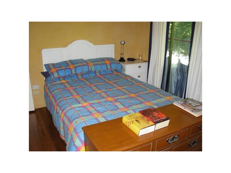 2 Marana Street, Coochiemudlo Island QLD 4184