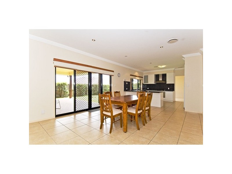 21 Beddoe Street, Thornlands QLD 4164