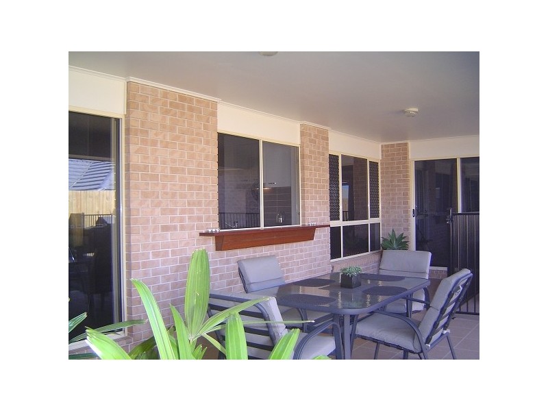 14 Pentecost Place, Redland Bay QLD 4165