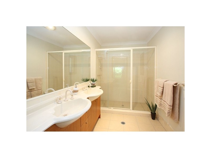 82 Morris Circuit, Thornlands QLD 4164