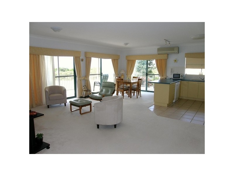 51/2 Queen Street, Cleveland QLD 4163