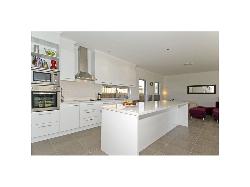 16 Explorers Way, Mount Cotton QLD 4165