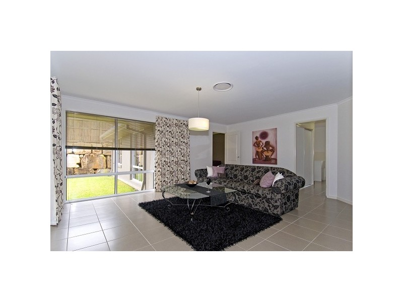 6 Lyndhurst Place, Thornlands QLD 4164