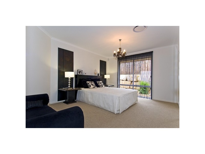 6 Lyndhurst Place, Thornlands QLD 4164