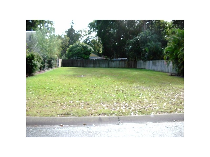 10 Shirley Street, Coochiemudlo Island QLD 4184