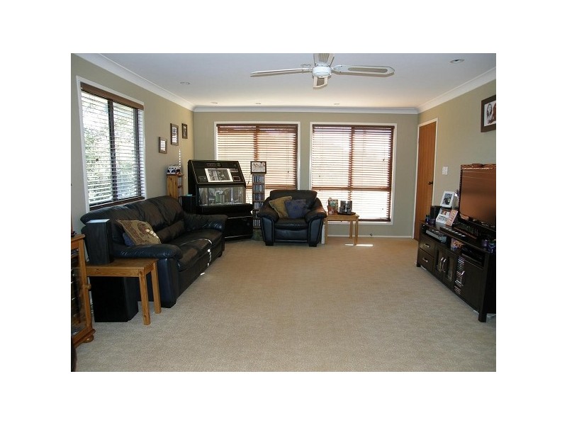 15 Albatross Street, Victoria Point QLD 4165