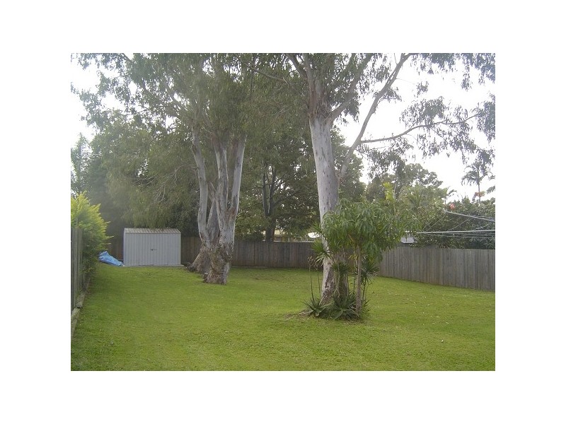 11 Sheena Street, Wellington Point QLD 4160