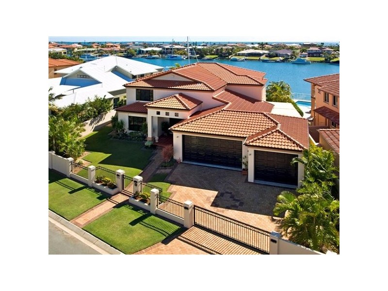 7 Martingale Court, Raby Bay QLD 4163