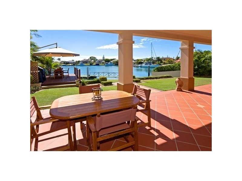 7 Martingale Court, Raby Bay QLD 4163
