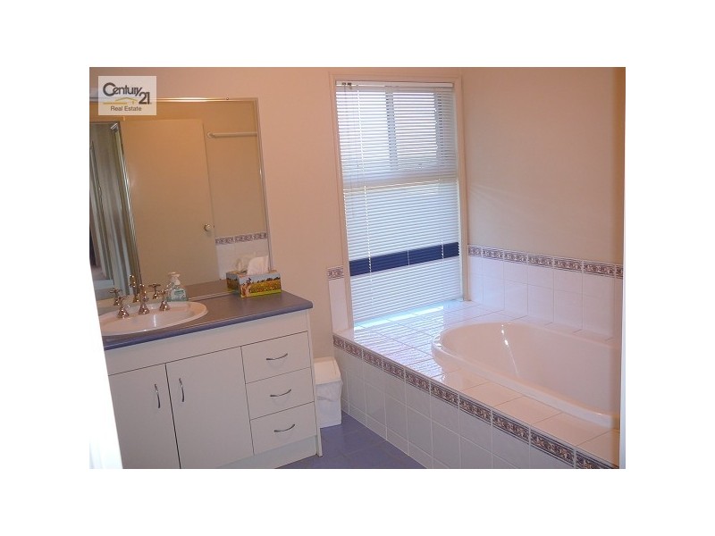 1 Zandra Street, Capalaba QLD 4157