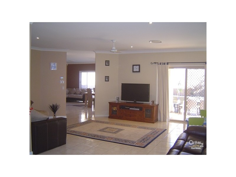 17 Bush Cherry Place, Thornlands QLD 4164