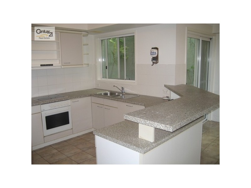 2/1 North Street, Cleveland QLD 4163