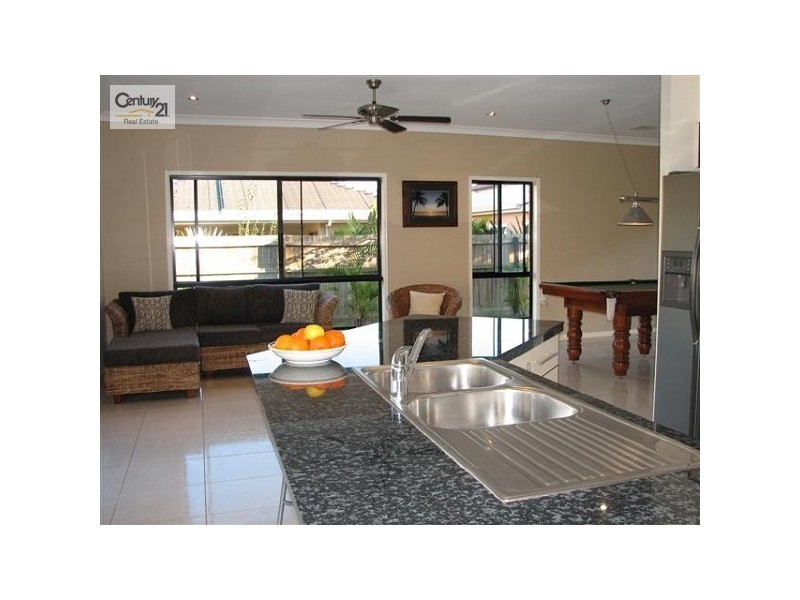 15 Reef Street, Thornlands QLD 4164