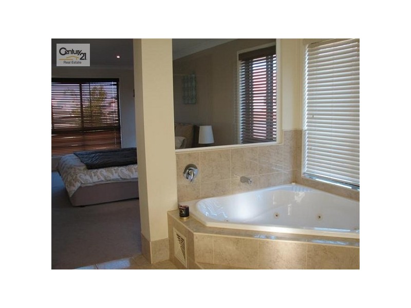 15 Reef Street, Thornlands QLD 4164