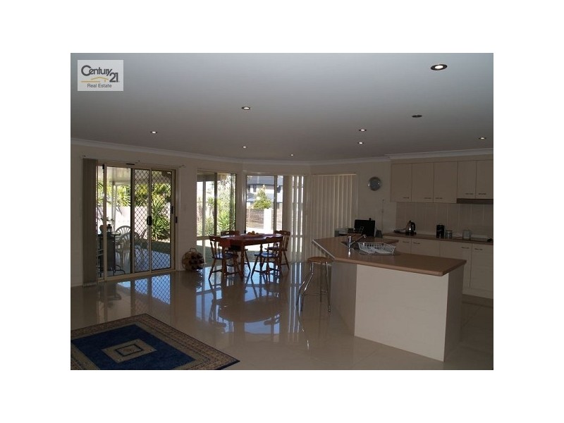 4 Sam Place, Thornlands QLD 4164